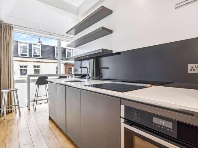 House for sale in Putney, Greater London