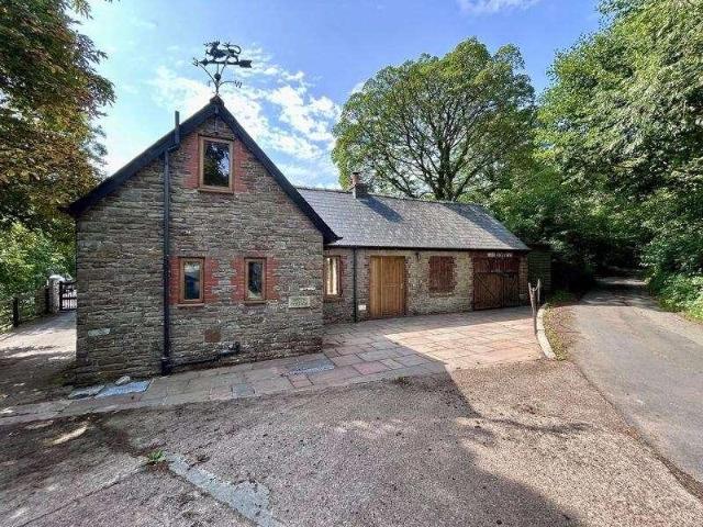 House for sale in Waun Fach, Wales