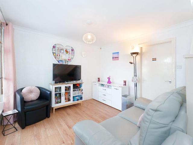 House for sale in Foxwood, York