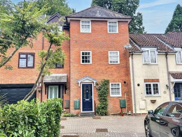 House for sale in Wimborne, East Brook