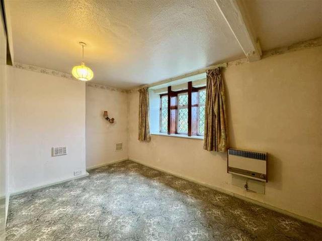 House for sale in Armitage Bridge, West Yorkshire