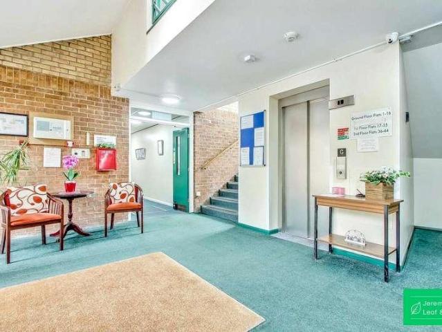 House for sale in Whetstone, Greater London