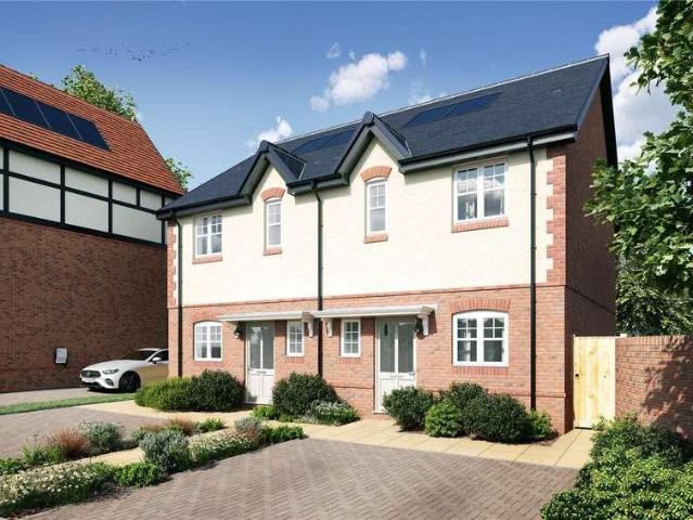 House for sale in Bray Wick, Maidenhead
