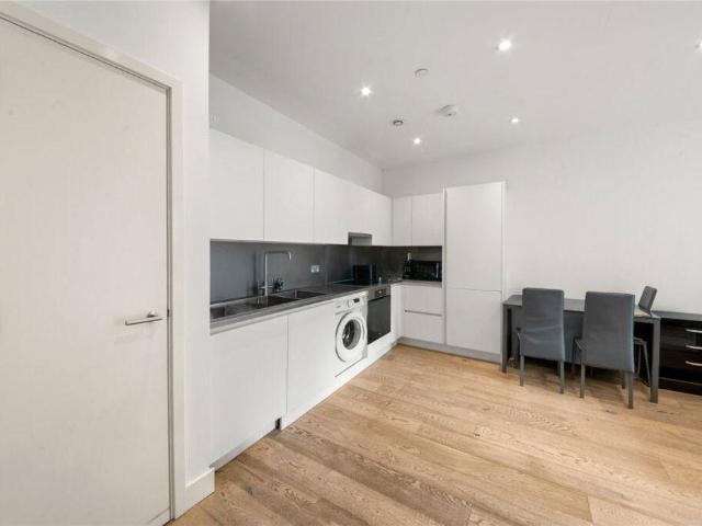House for sale in Hayes, Greater London
