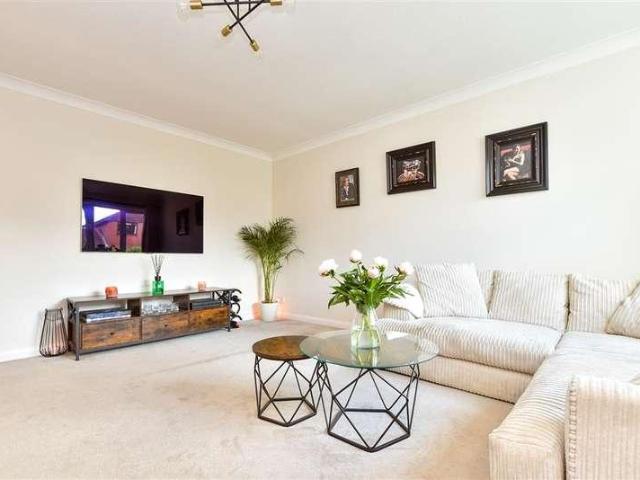 House for sale in Leatherhead