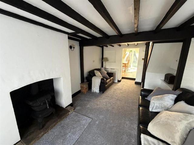 House for sale in The Butts, Kent