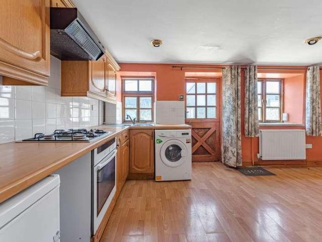 House for sale in Black Bourton, Oxfordshire