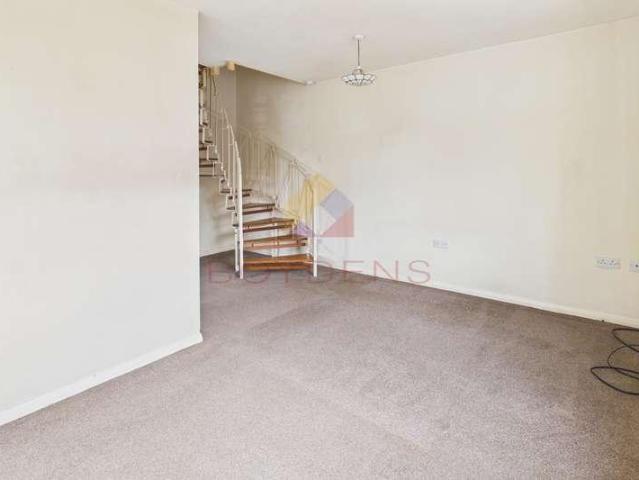 House for sale in Chelmondiston, Suffolk