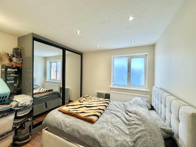 House for sale in Hayes, Greater London