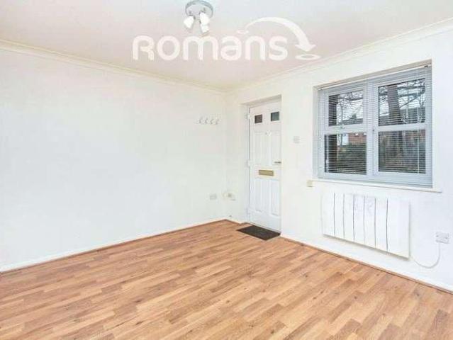House for sale in Martin's Heron, Winkfield