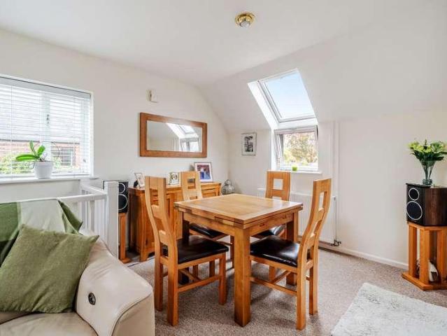 House for sale in Bishop's Cleeve, Tewkesbury