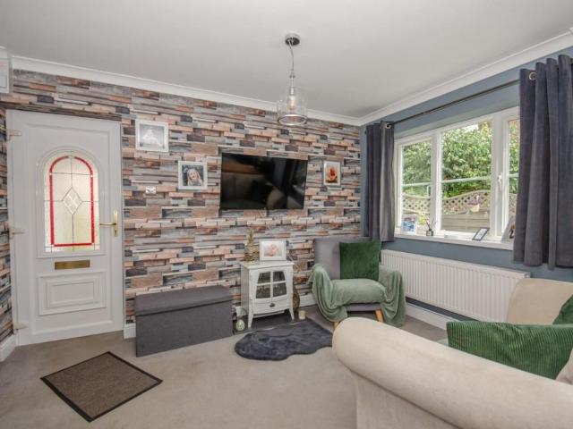House for sale in Cadbury Heath, South Gloucestershire