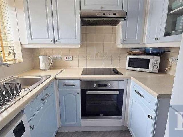 House for sale in Yeading, Greater London