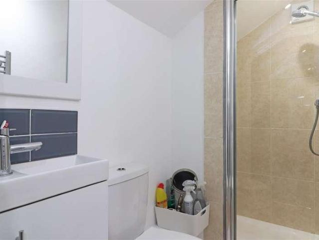 House for sale in Red Hill, Surrey