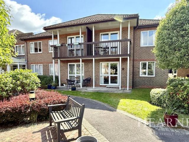 House for sale in Tricketts Cross, Ferndown