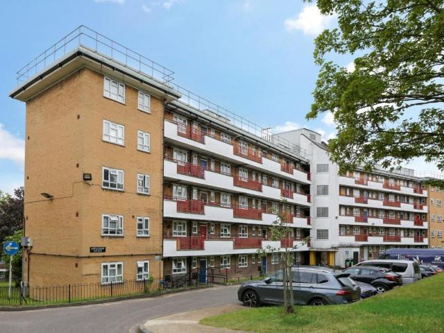 House for sale in Camberwell, Greater London
