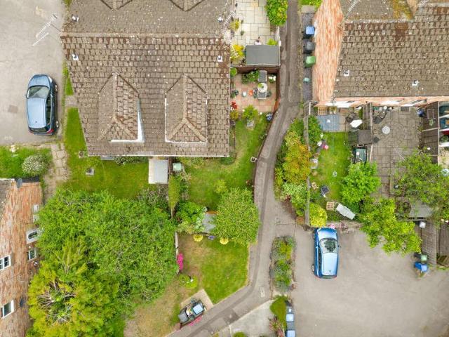 House for sale in New Mill, Pouchen End