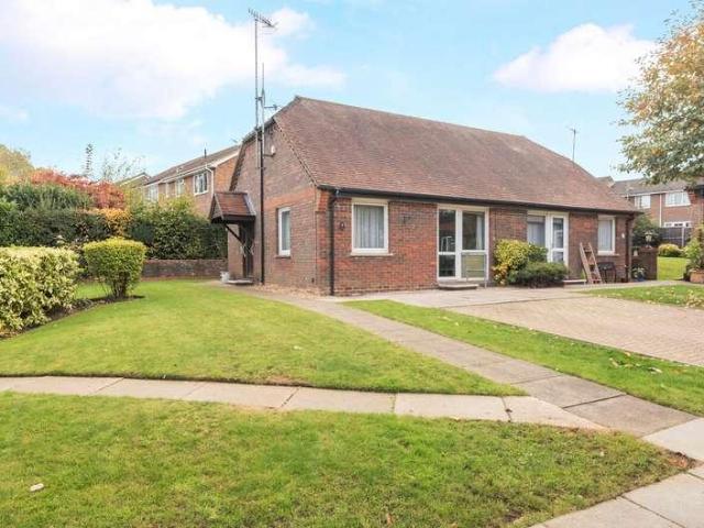 House for sale in Fole, Surrey