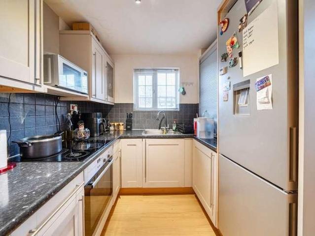 House for sale in Yiewsley, Greater London