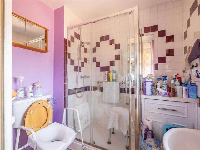 House for sale in Clewer Village, Windsor