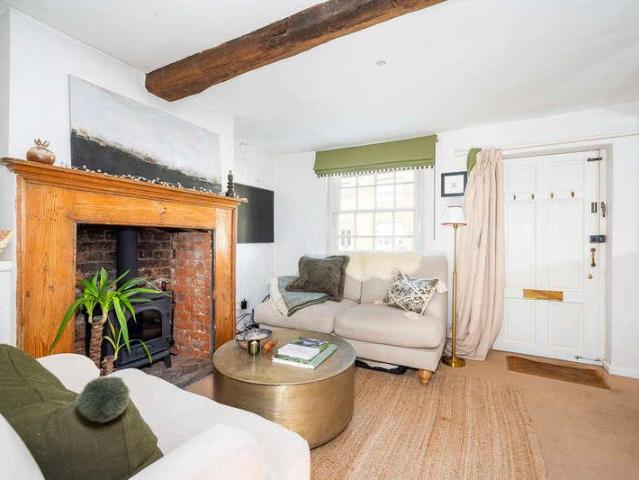 House for sale in Chelmondiston, Suffolk