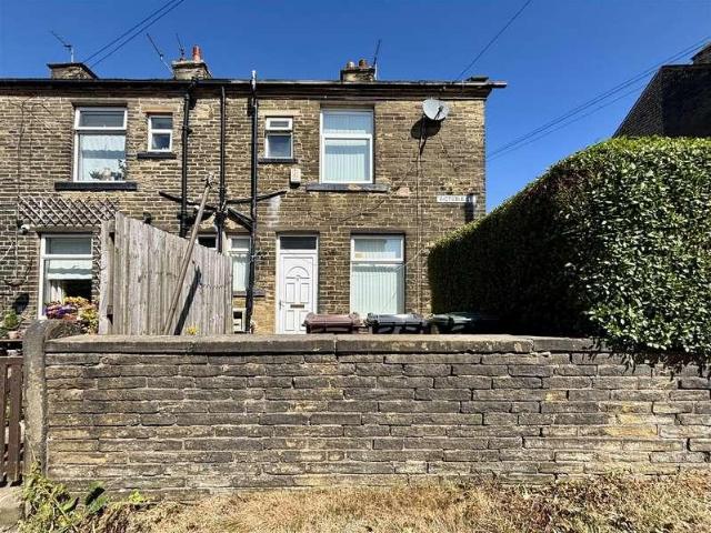 House for sale in Queensbury, West Yorkshire