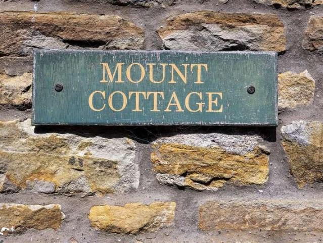 House for sale in Tatham, Bare