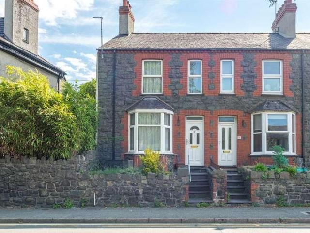 House for sale in Bangor, Wales