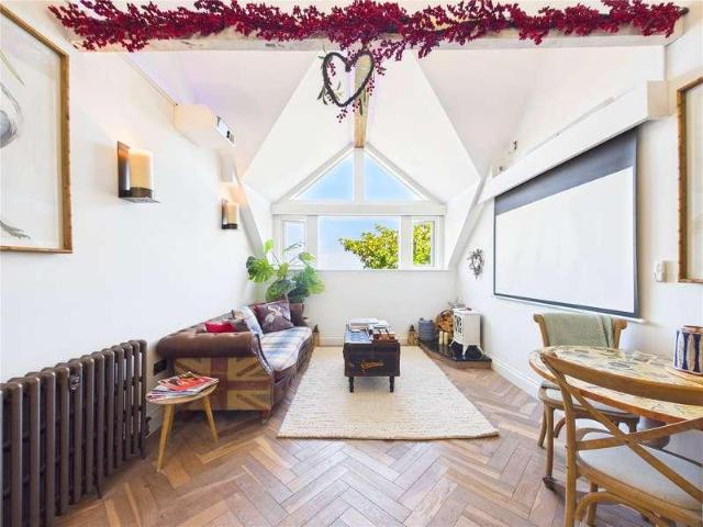 House for sale in Forthampton, Worcestershire