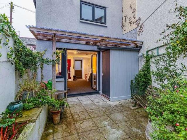 House for sale in Penarth Marina, Penarth