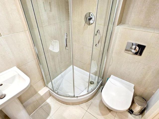 House for sale in Holbeck, West Yorkshire