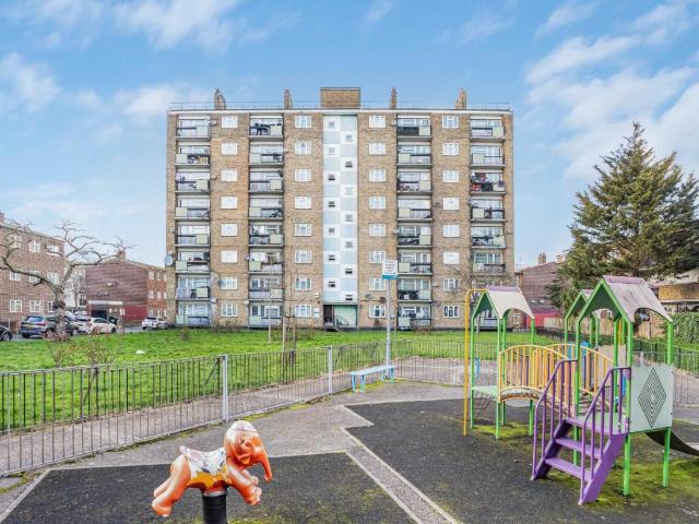 House for sale in Camberwell, Greater London