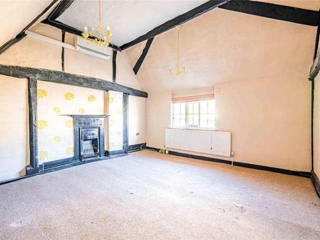 House for sale in Kings Langley, Dacorum