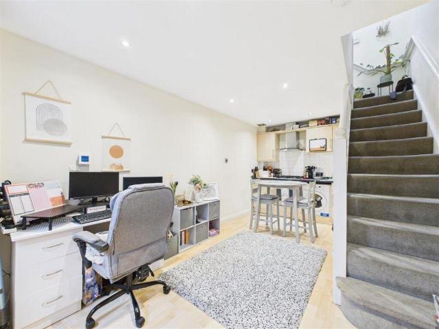 House for sale in New Bilton