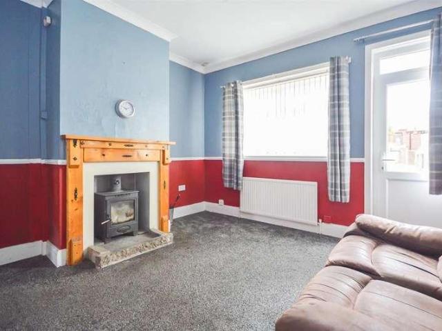 House for sale in Wintersett, Ryhill