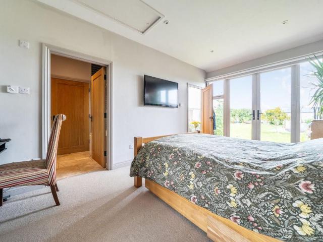 House for sale in Barton Stacey, Hampshire