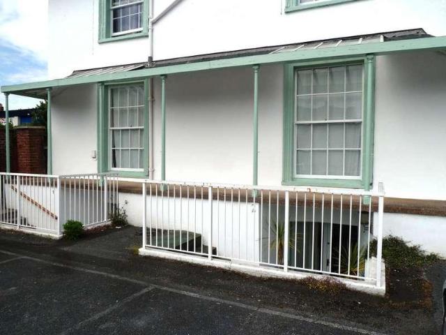House for sale in Watergate, Devon