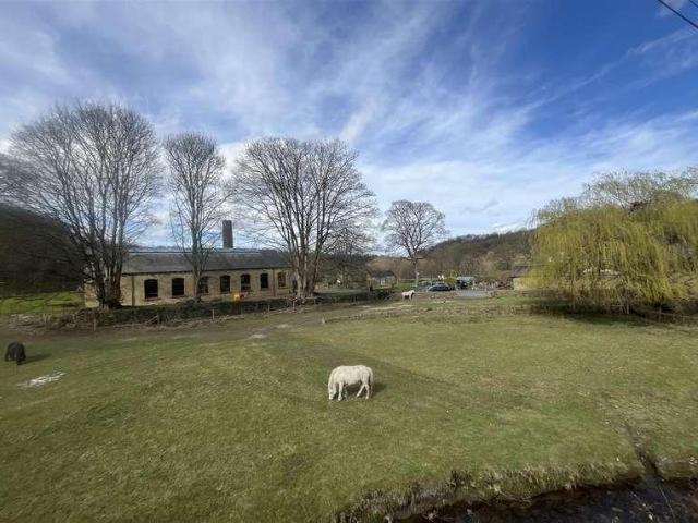 House for sale in Armitage Bridge, West Yorkshire