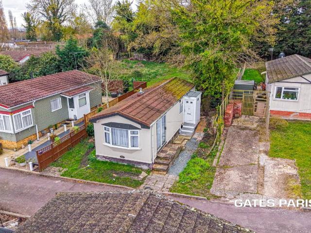 House for sale in Greater London
