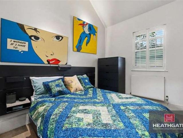 House for sale in North End, Greater London