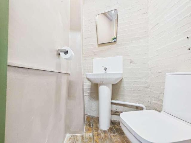 House for sale in Catchems End, Wyre Forest