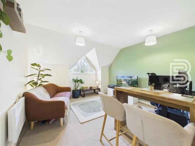 House for sale in New Bilton, Warwickshire