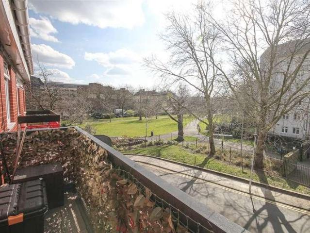 House for sale in Rotherhithe, Greater London