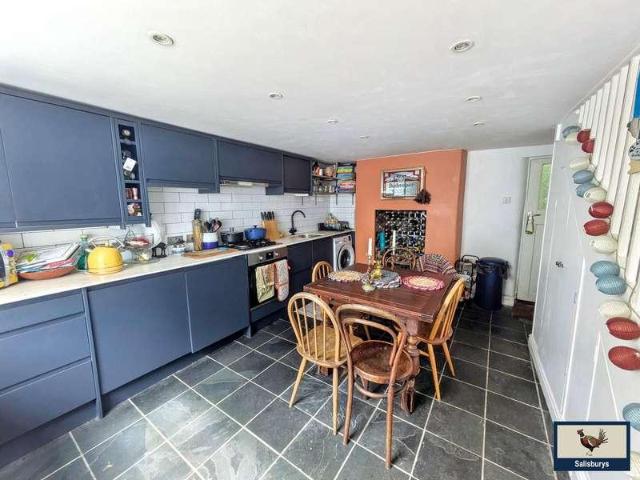 House for sale in Weir Quay, Devon