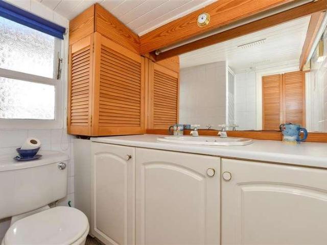 House for sale in Middle Deal, Ash