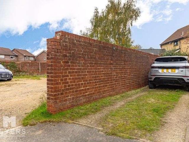 House for sale in Throop, Bournemouth