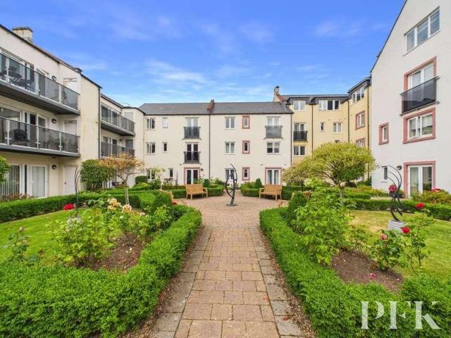 House for sale in Fell Lane