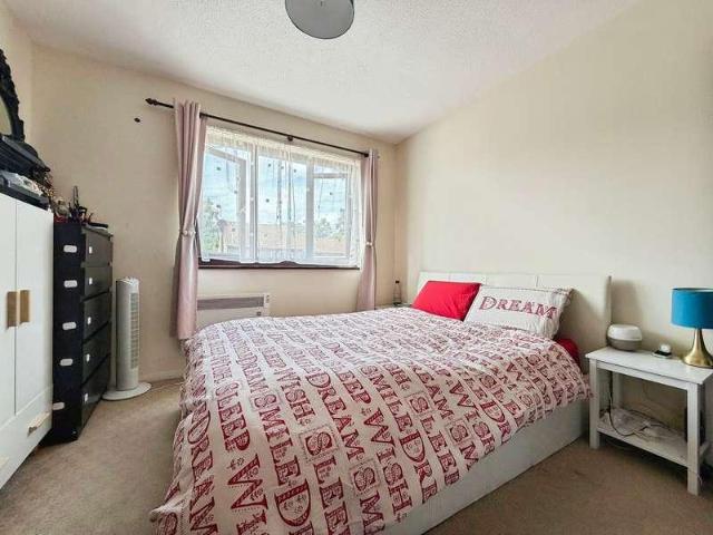 House for sale in Martin's Heron, Winkfield