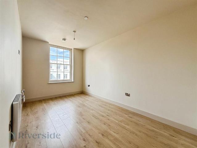 House for sale in Old Town, Hull