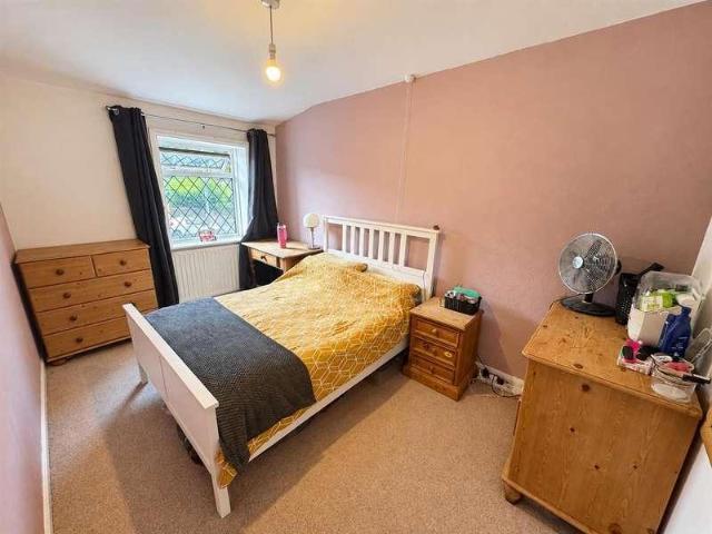 House for sale in Eastburn, West Yorkshire